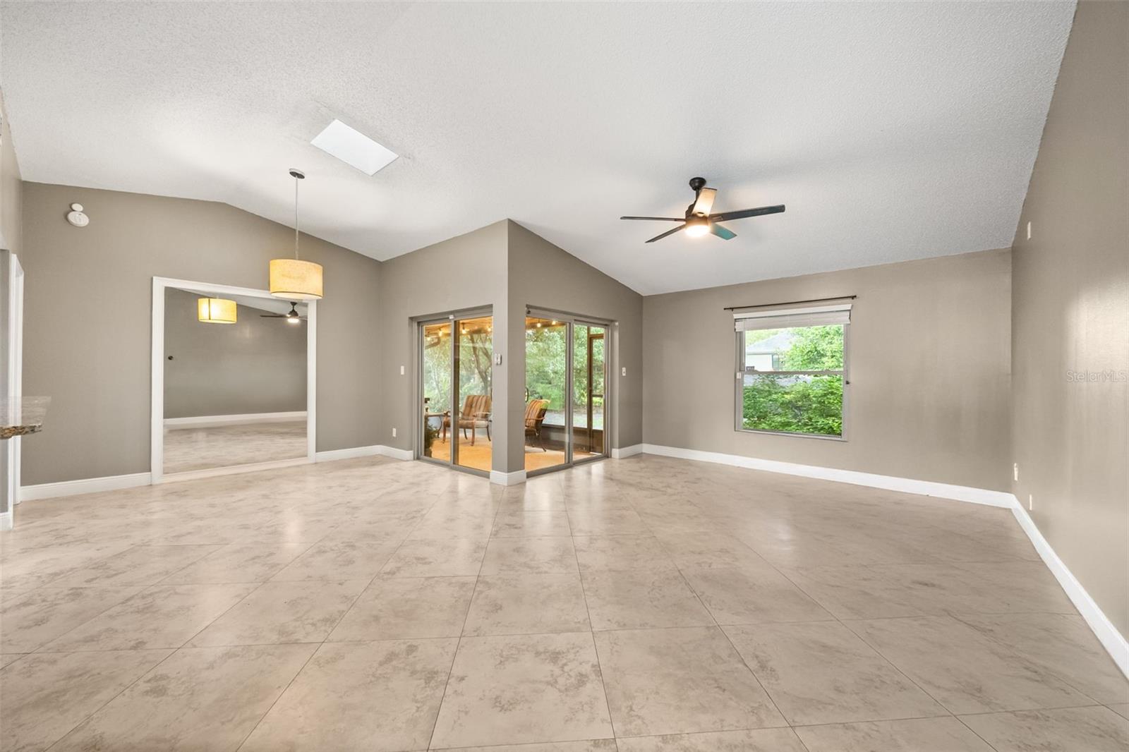 11813 Scotty Dr, Orlando, FL 32821 photo