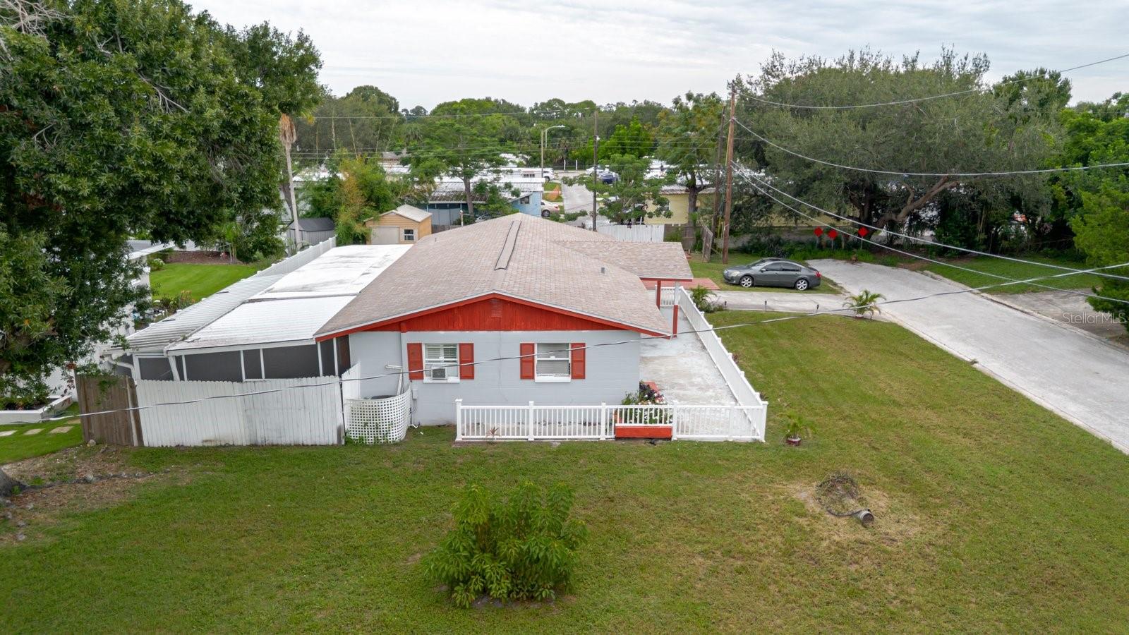 7200 8 St, Saint Petersburg, FL 33702 photo