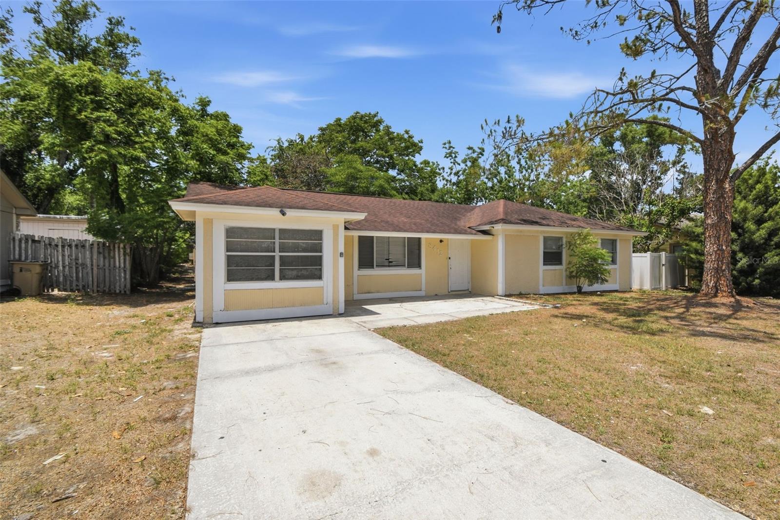 8412 Renald Blvd, Tampa, FL 33637 photo