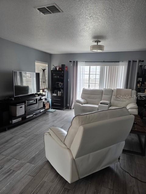 2013 Sea Front Ct, Clearwater, FL 33763 photo