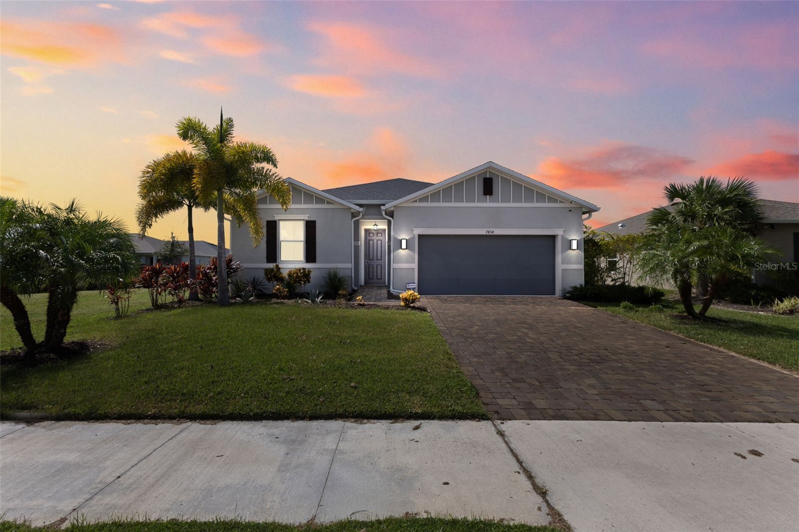 7434 35 Ln, Sarasota, FL 34243