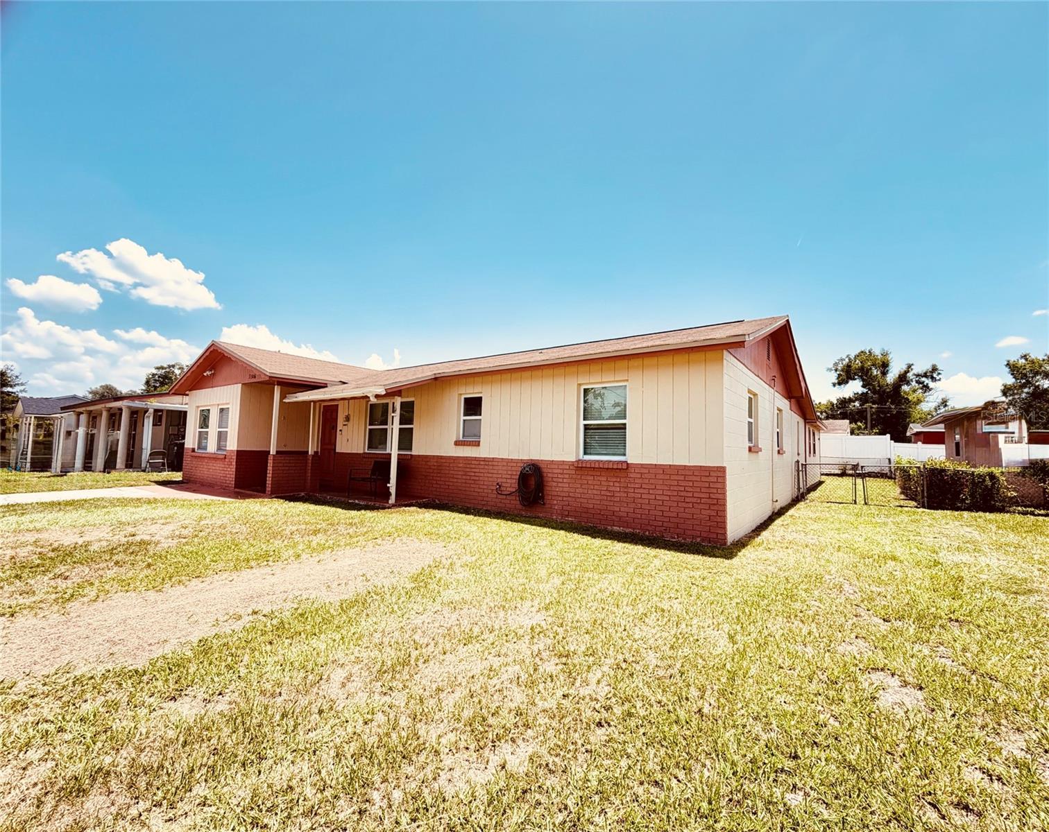 3306 W Burke St, Tampa, FL 33614 photo