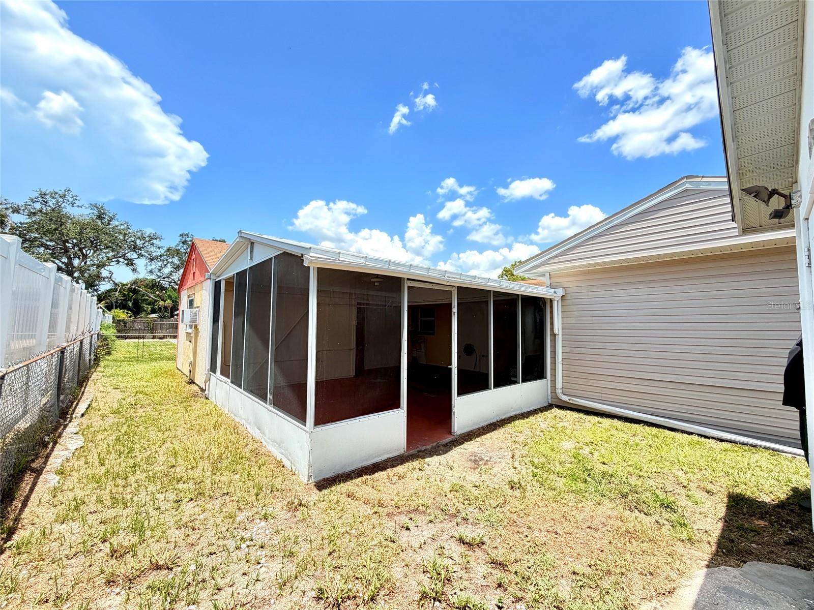 3306 W Burke St, Tampa, FL 33614 photo