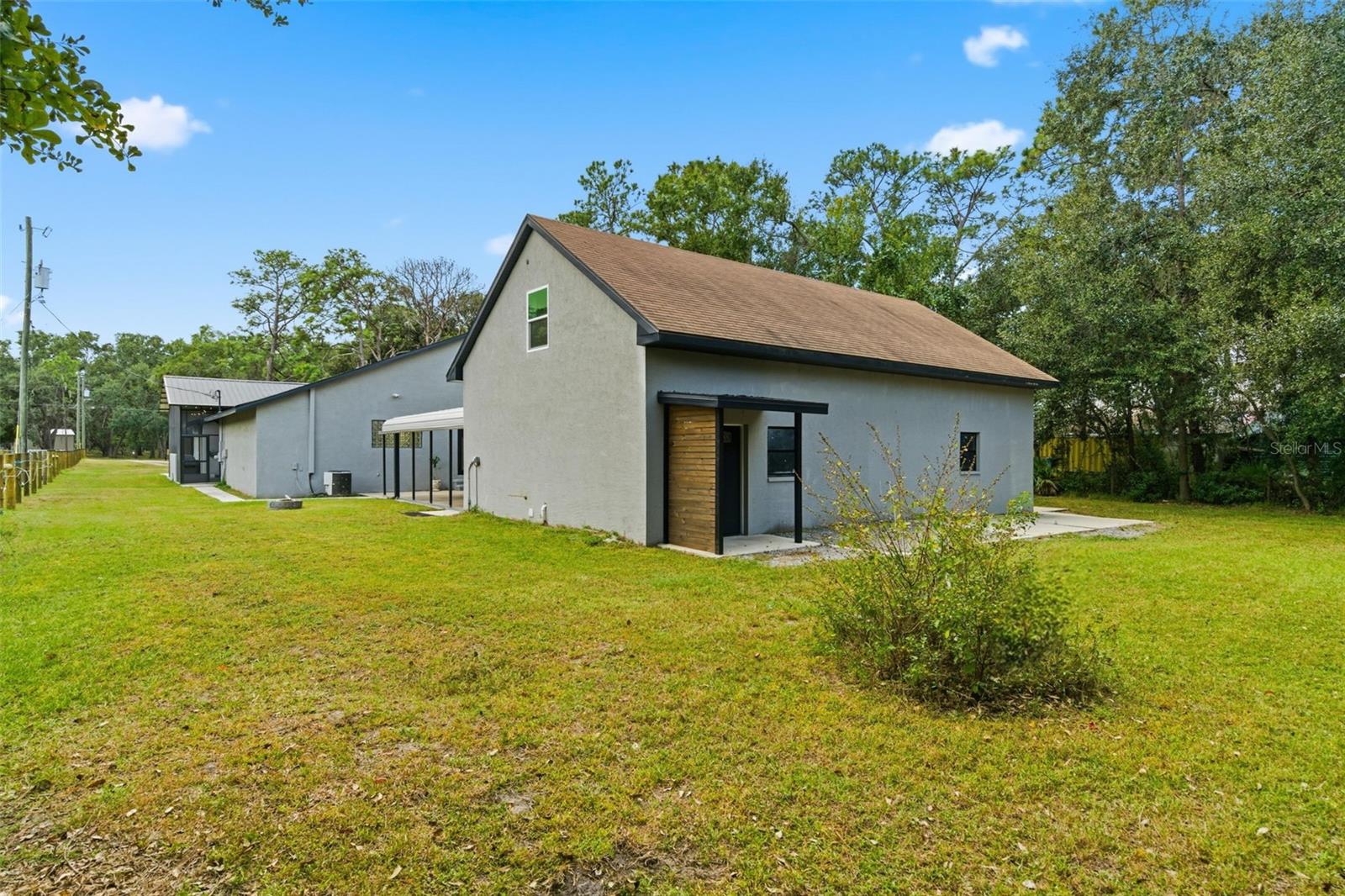 28809 Bennington Dr, Wesley Chapel, FL 33544 photo