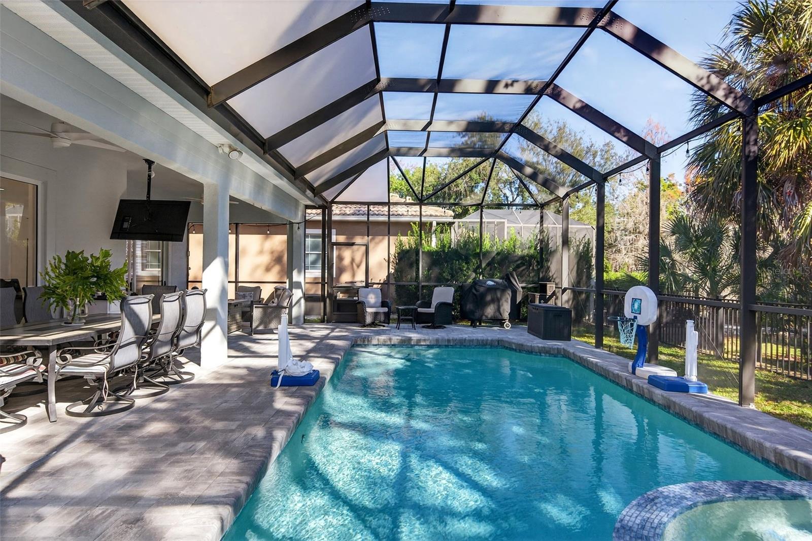 8111 Santa Rosa Ct, Sarasota, FL 34243 photo