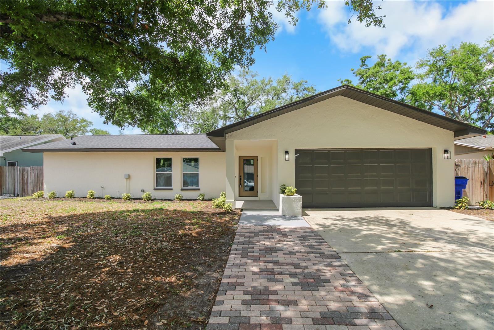 11492 93 St, Largo, FL 33773