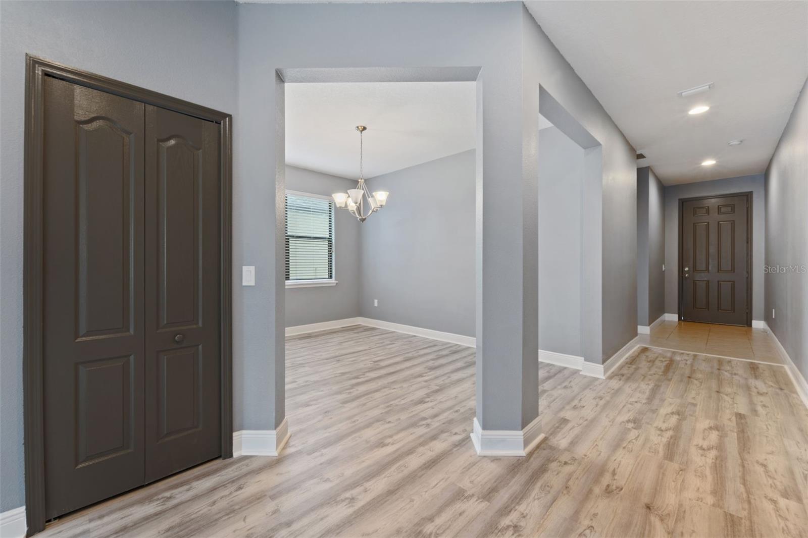 11006 Tahiti Isle Ln, Tampa, FL 33647 photo