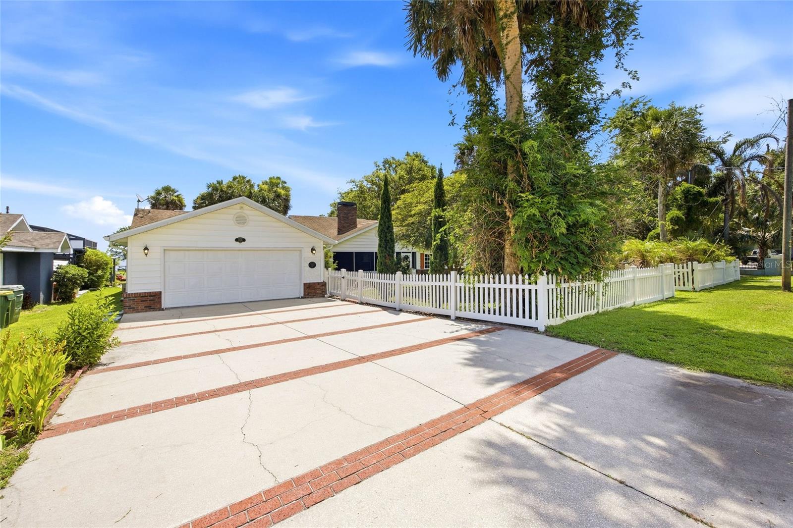 1100 N Palmetto St, Leesburg, FL 34748 photo