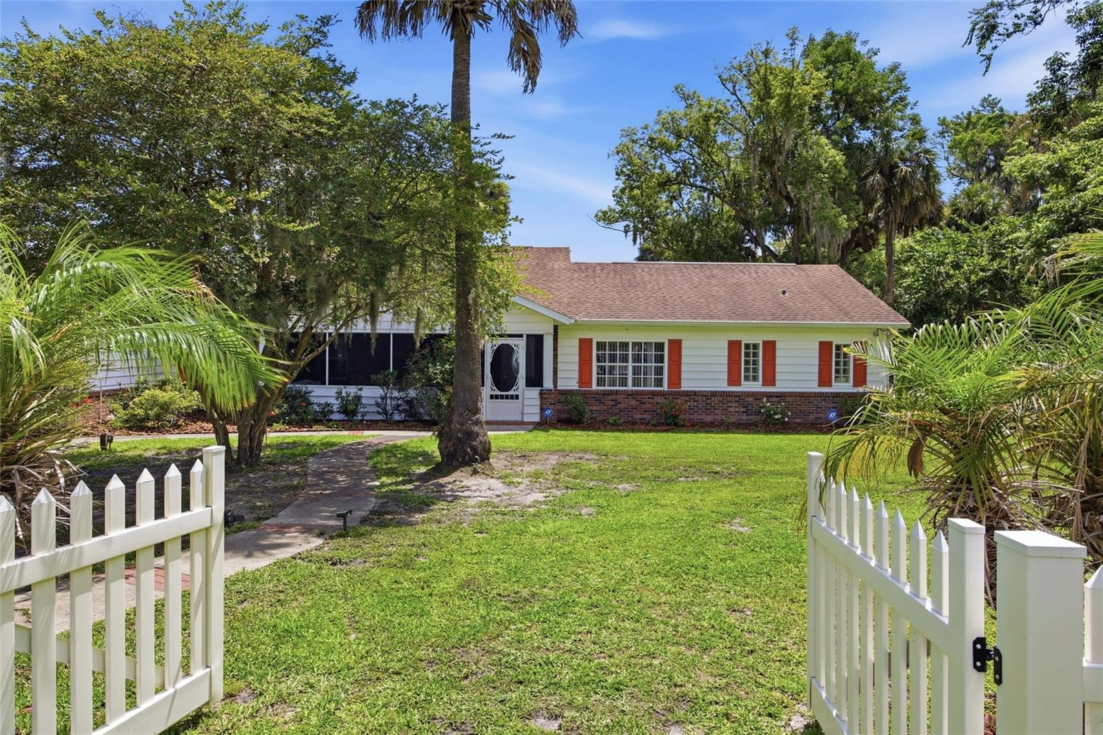 1100 Palmetto St, Leesburg, FL 34748