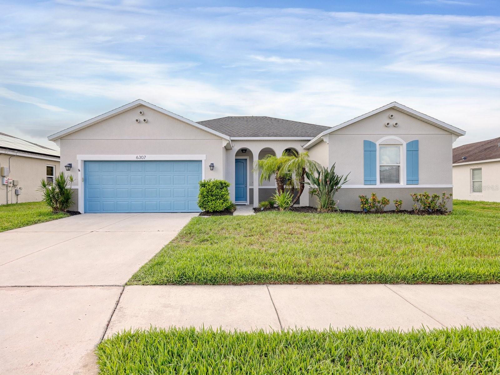 6307 4 St, Bradenton, FL 34203