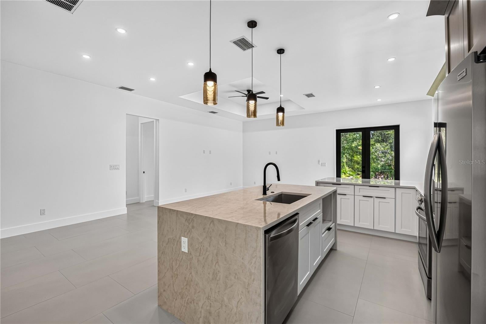 18420 Jefferson Ave, Port Charlotte, FL 33954 photo