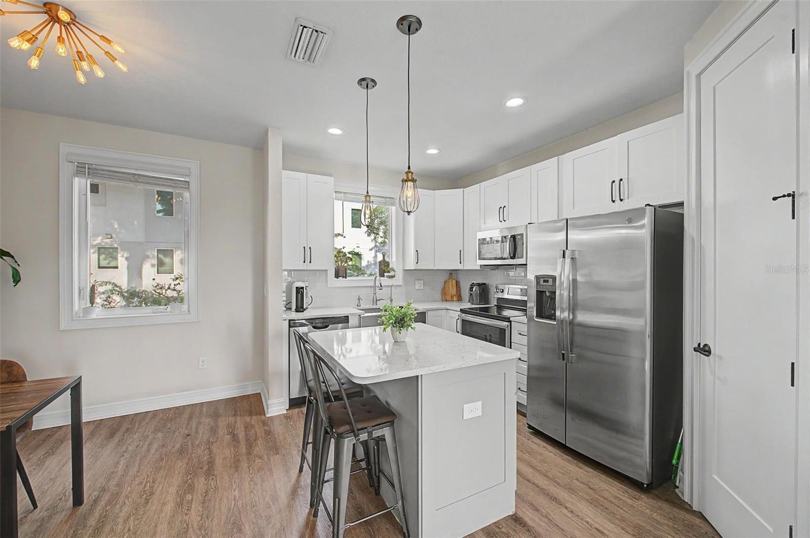 1527 N Morgan St, Tampa, FL 33602 photo