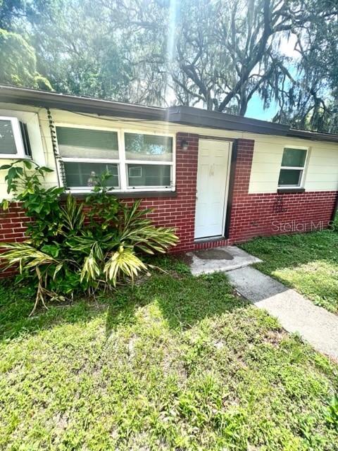 9418 Greystone Rd, Thonotosassa, FL 33592