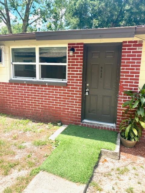 9418 Greystone Rd, Thonotosassa, FL 33592 photo
