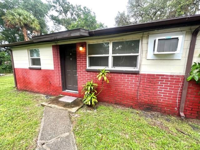 9418 Greystone Rd, Thonotosassa, FL 33592 photo