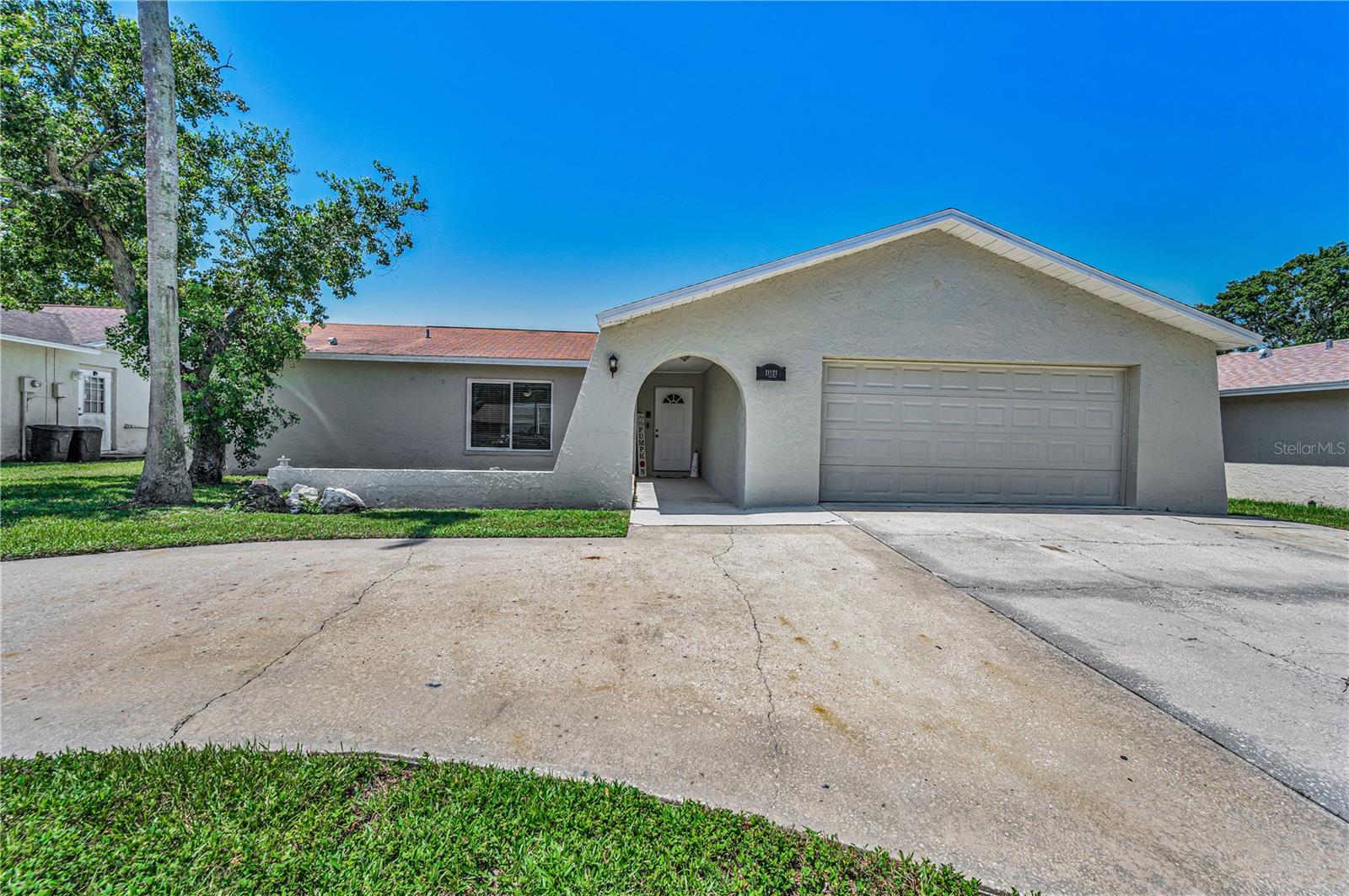 11121 Peppertree Ln, Port Richey, FL 34668 photo