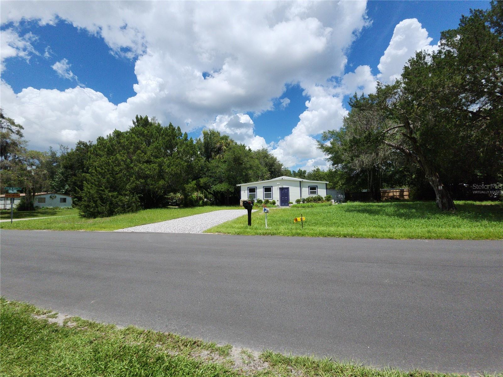 8569 W Admiral Byrd Ln, Crystal River, FL 34429 photo