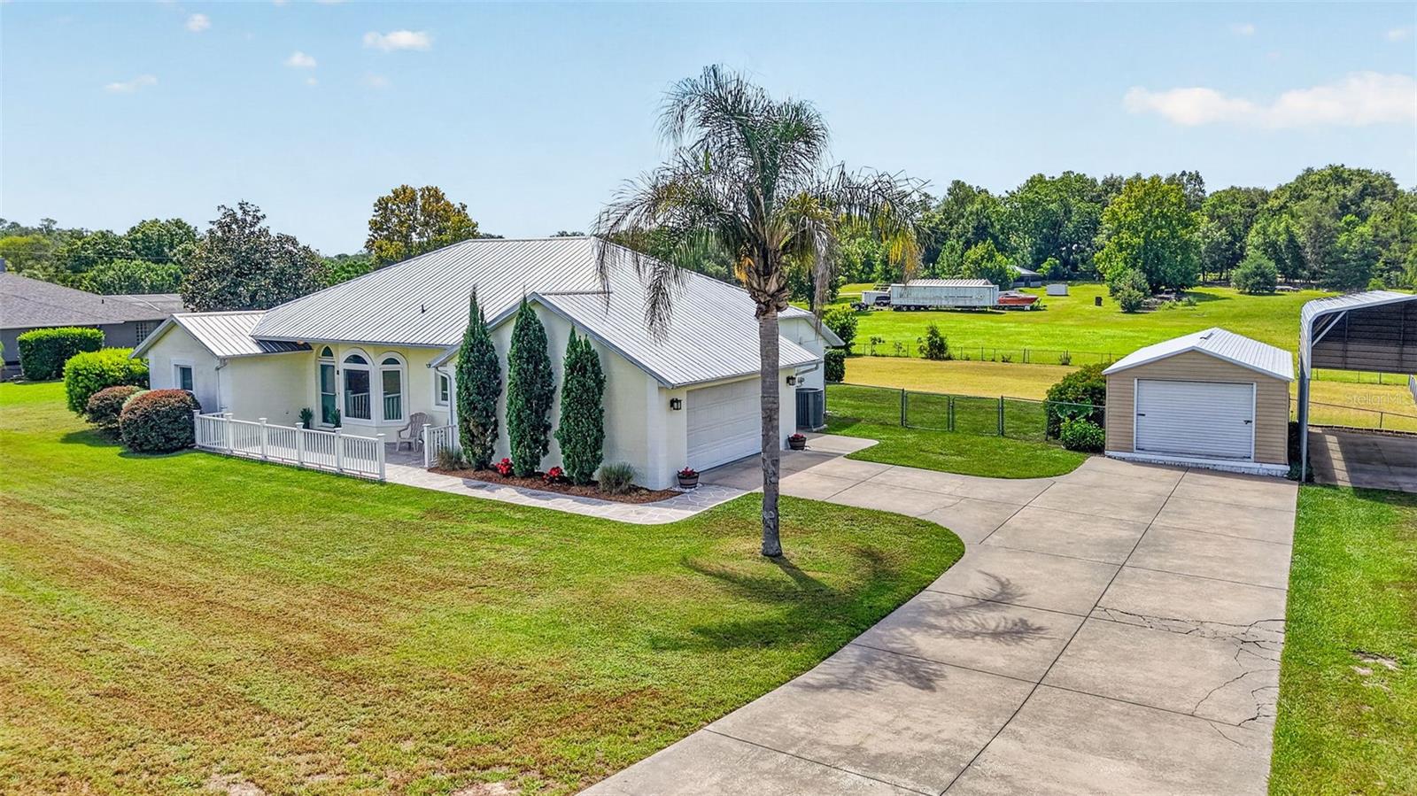 3650 Gregory Rd, Lady Lake, FL 32159 photo