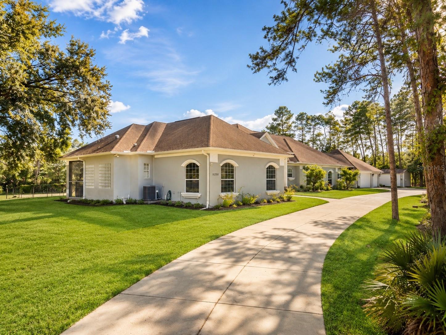 11200 Woodland Waters Blvd, Weeki Wachee, FL 34613 photo
