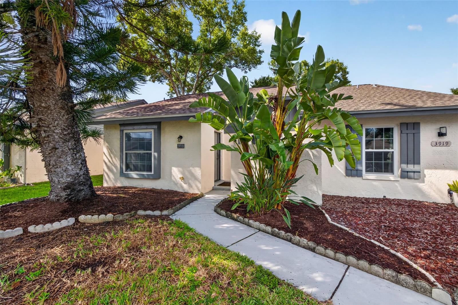 3911 Camino Ct, Largo, FL 33771