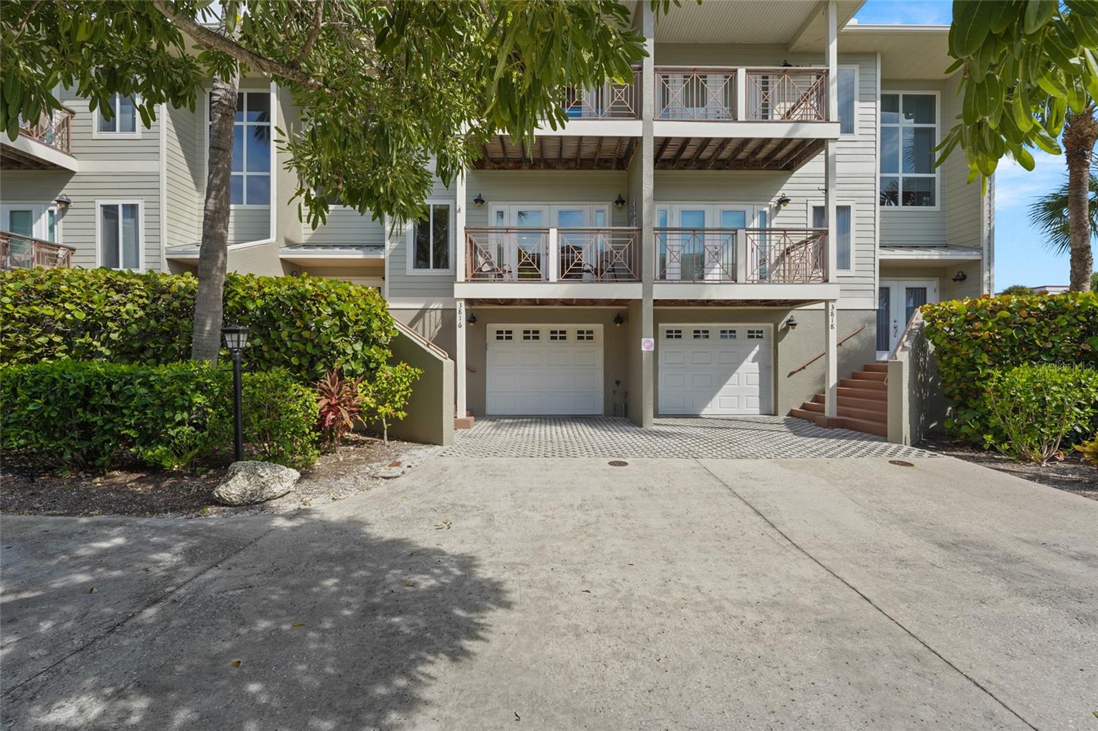 3816 6 Ave, Holmes Beach, FL 34217