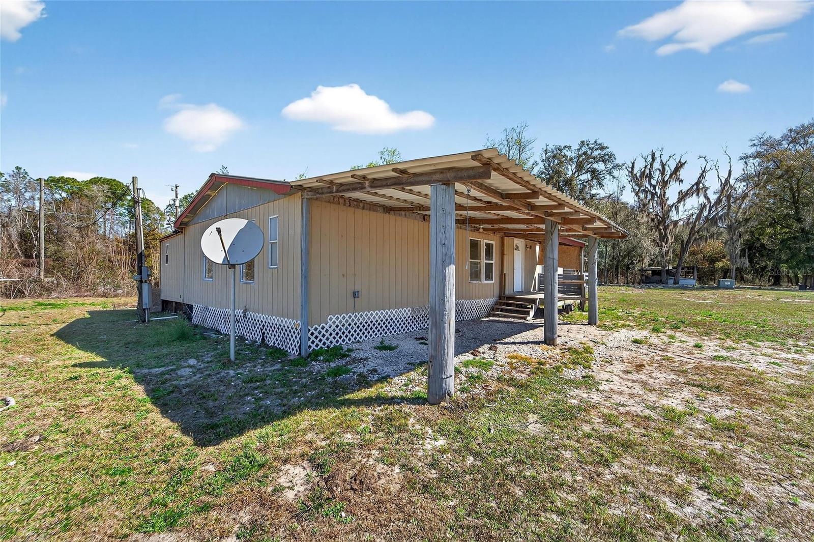 35238 Manuel St, Webster, FL 33597 photo