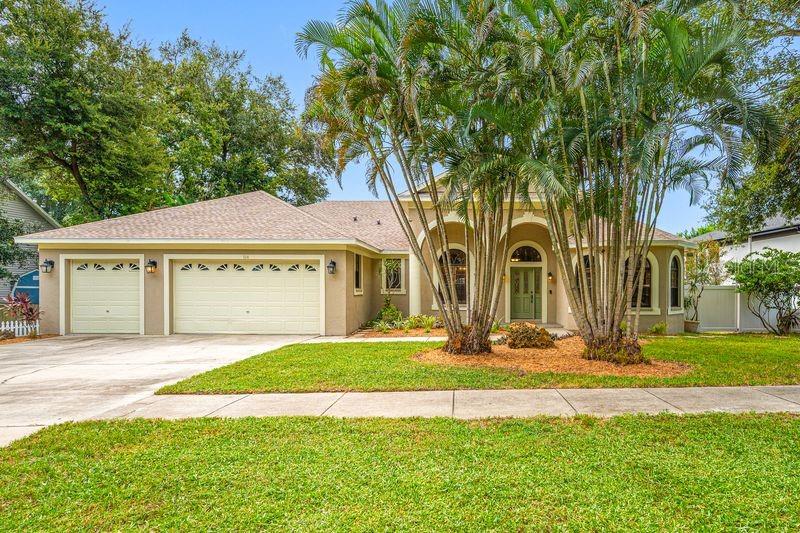 114 Irwin St, Safety Harbor, FL 34695