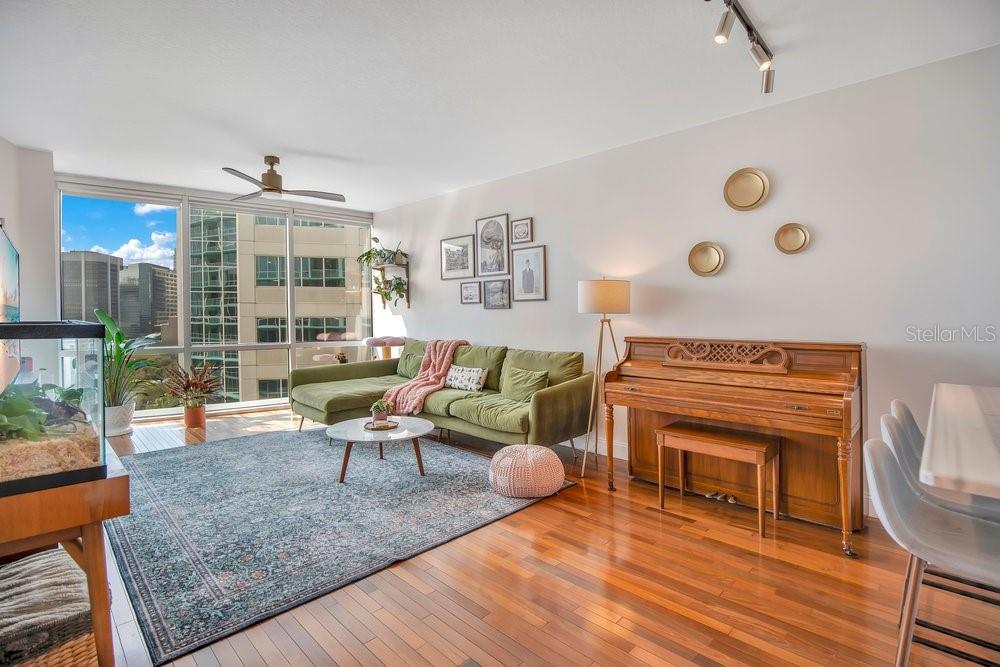 322 E Central Blvd #1005, Orlando, FL 32801 photo