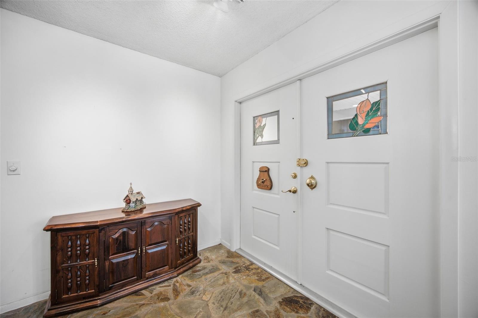 4431 Mohican Trl, Valrico, FL 33594 photo