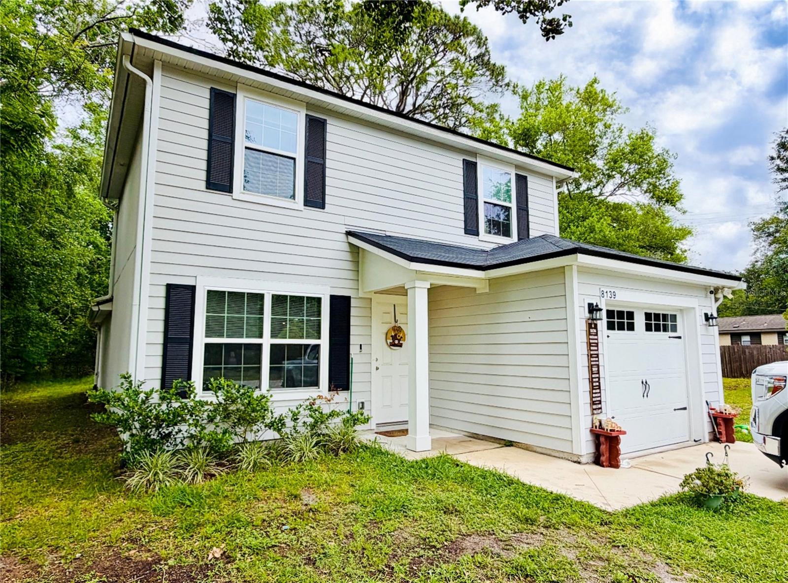 8139 Vining St, Jacksonville, FL 32210 photo