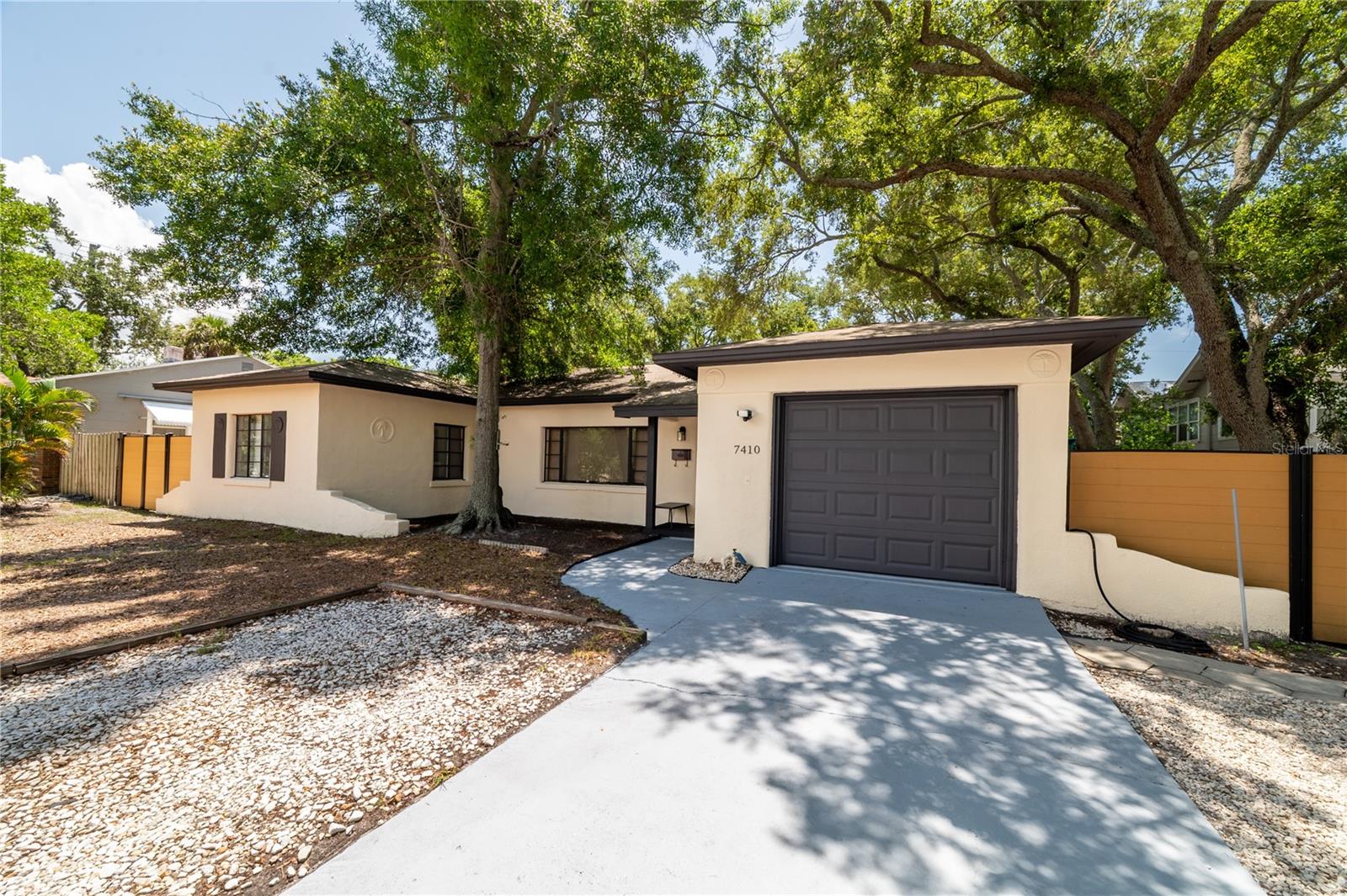 7410 5 Ave, Saint Petersburg, FL 33710