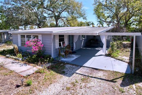 Single Family Residence in LARGO FL 10128 114TH TERRACE.jpg