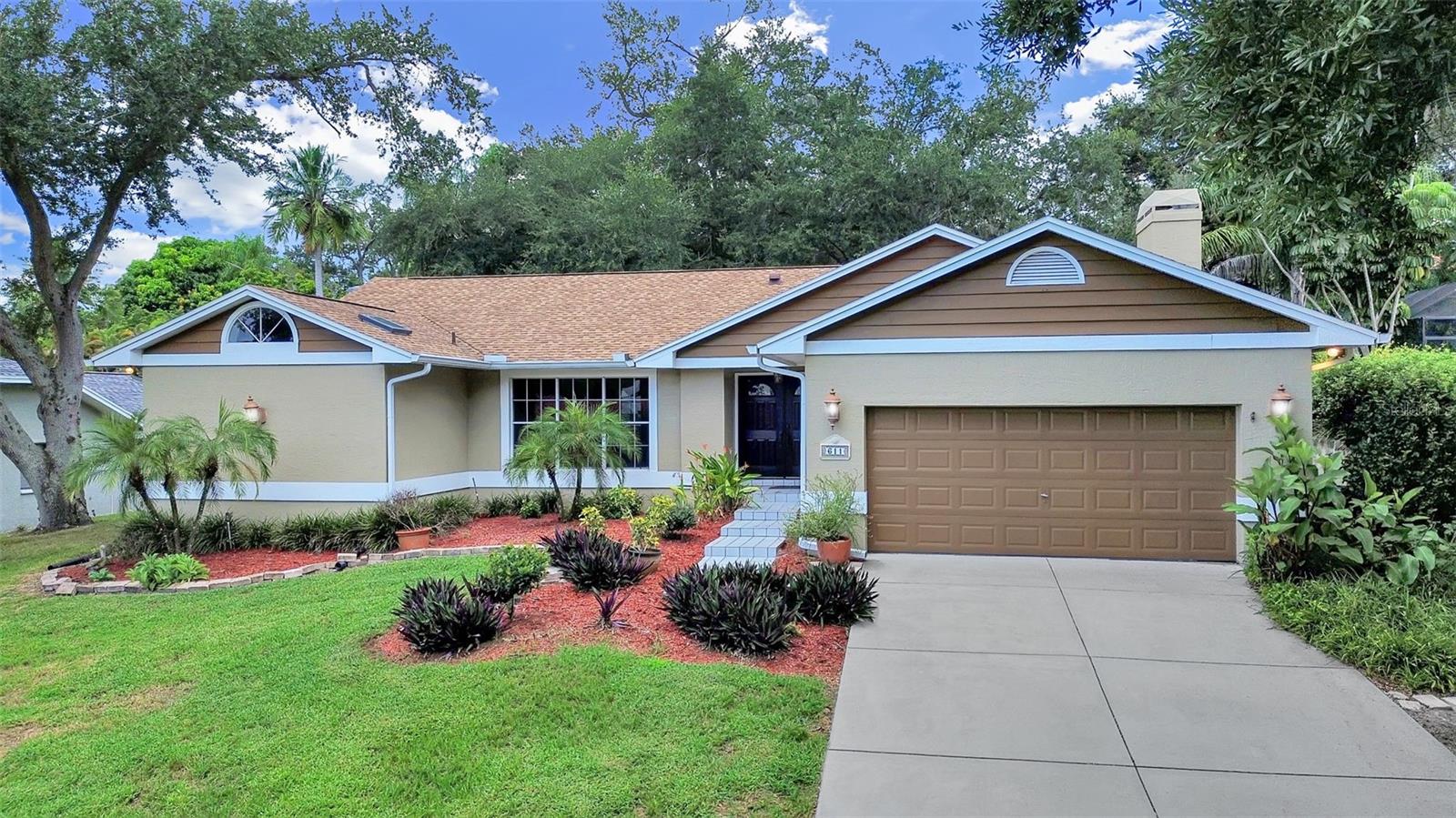 611 Tomoka Dr, Palm Harbor, FL 34683 photo