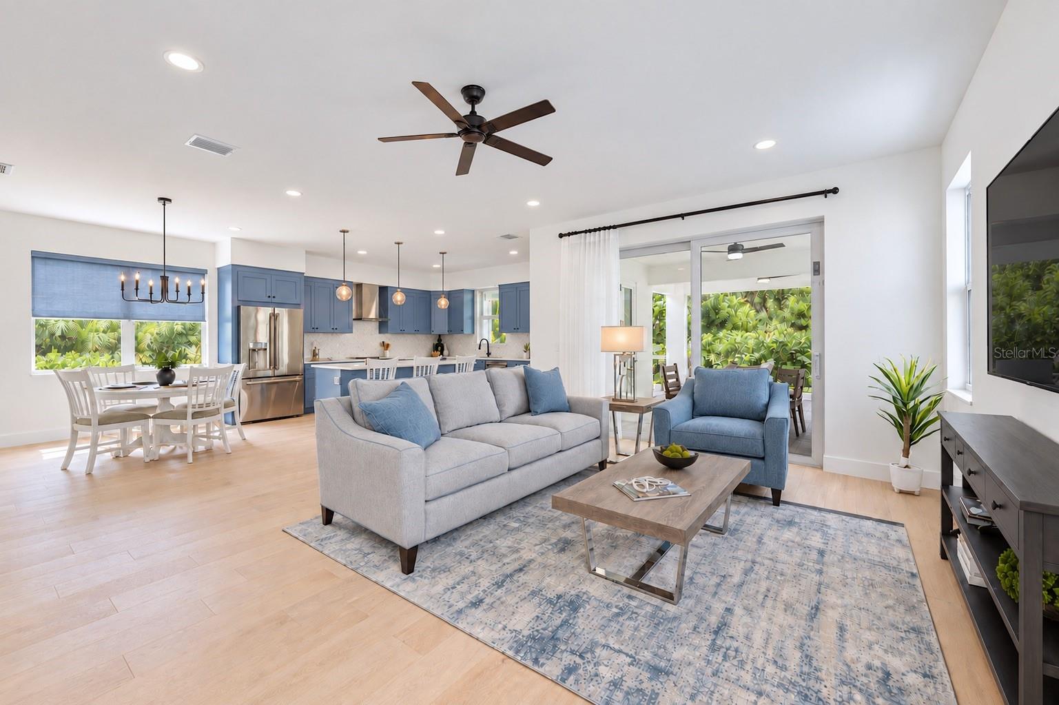1647 Siesta Dr, Sarasota, FL 34239 photo