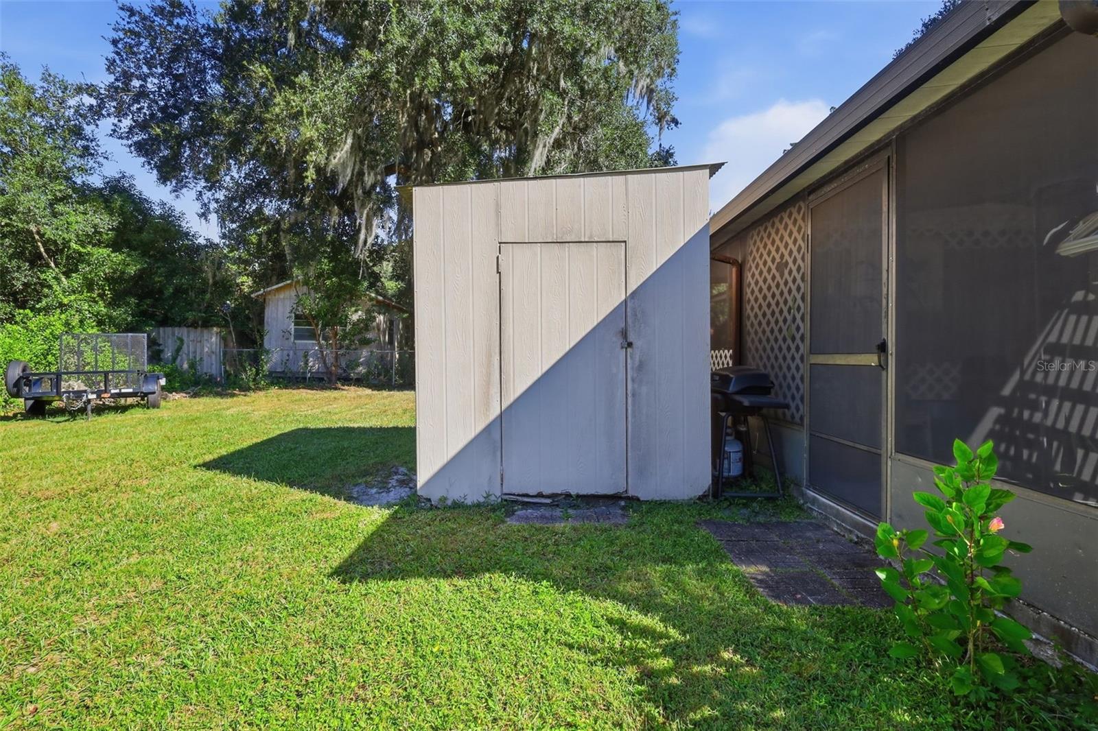 226 N Julia Ave, Deland, FL 32720 photo
