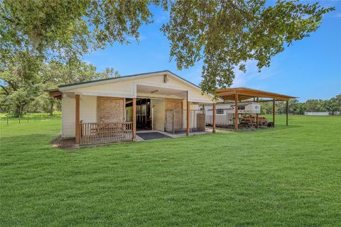Farm in BUSHNELL FL 975 CR 542E 67.jpg