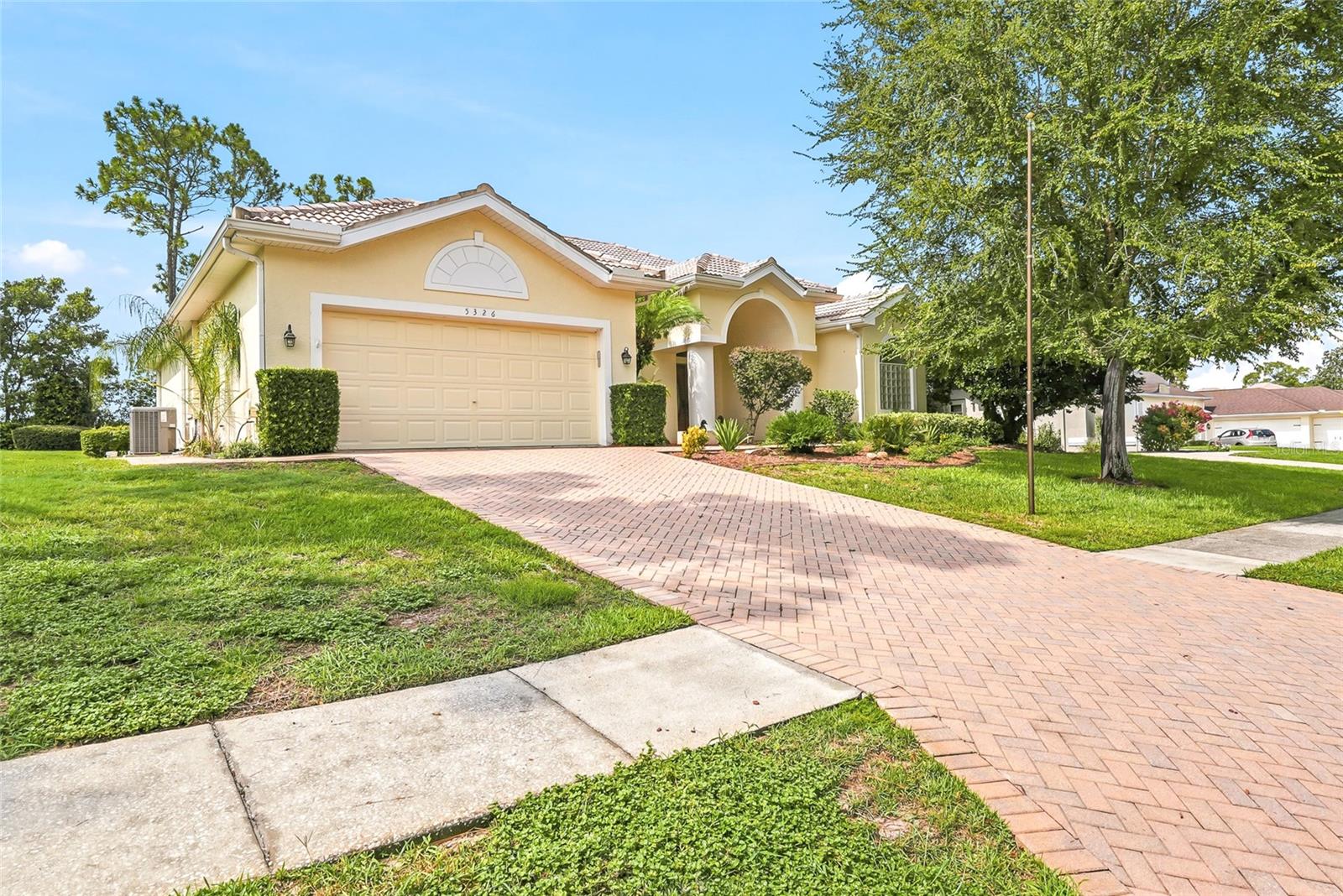 5326 Legend Hills Ln, Spring Hill, FL 34609 photo