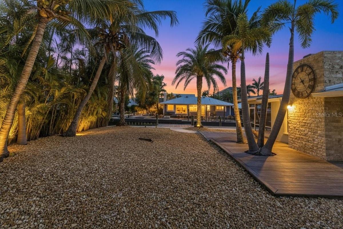834 Jungle Queen Way, Longboat Key, FL 34228 photo