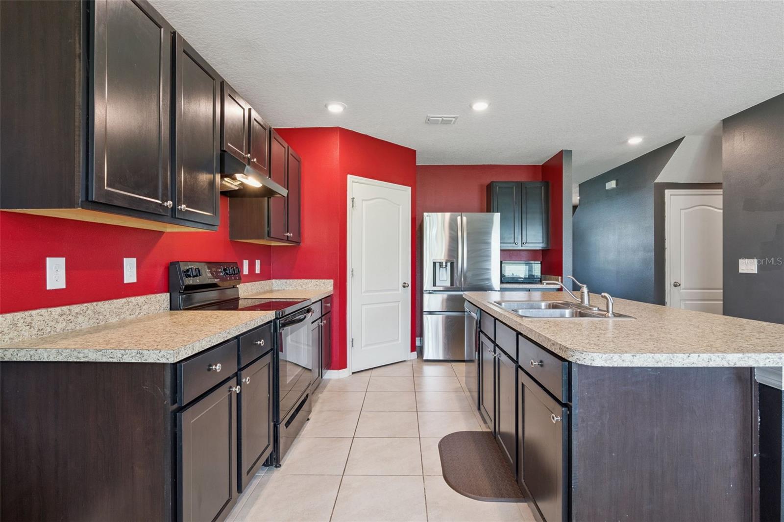 10528 Bronze Leaf Ct, Leesburg, FL 34788 photo