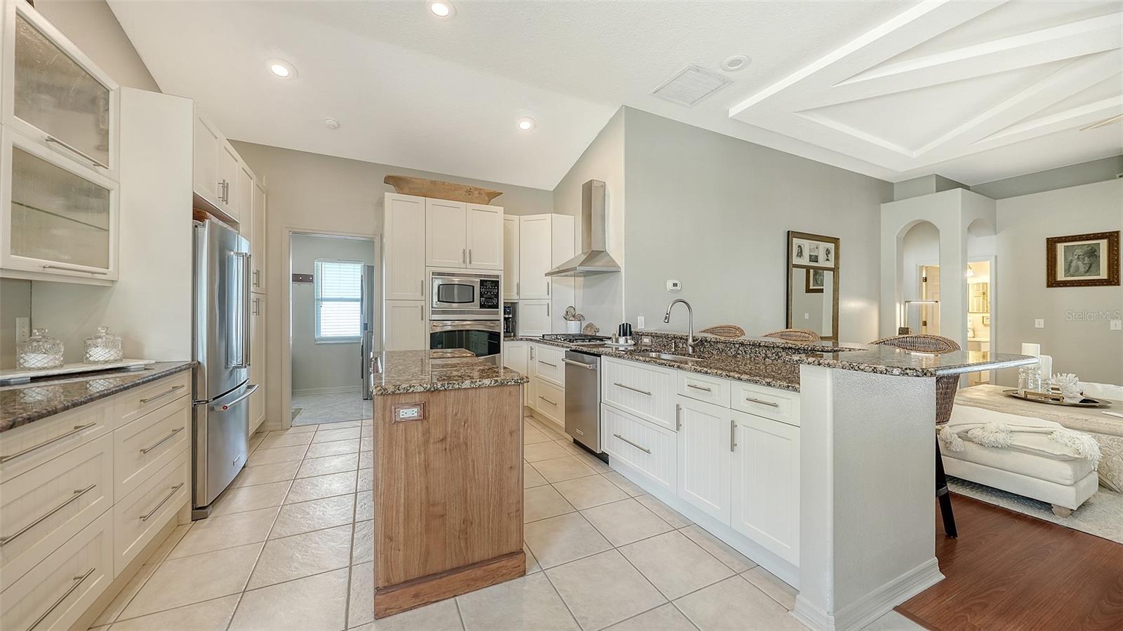 5122 Creekside Trl, Sarasota, FL 34243 photo