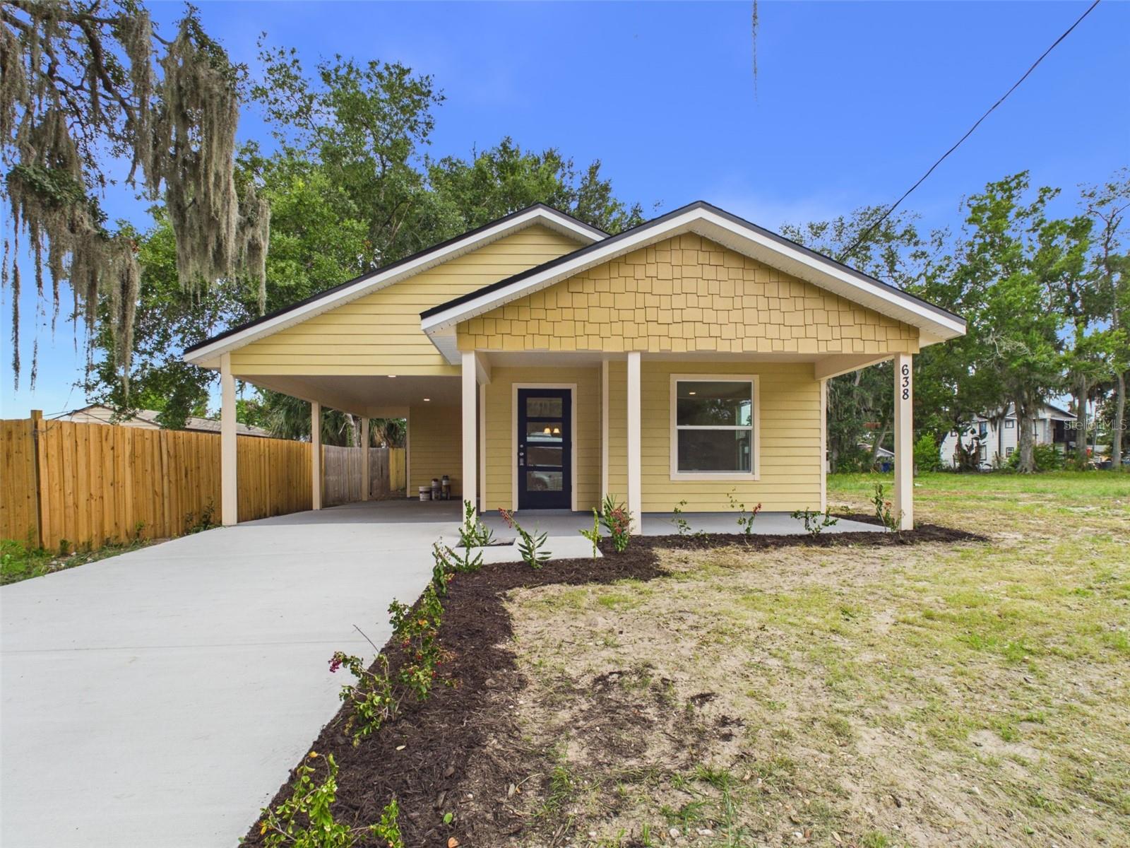 638 7 St, Lakeland, FL 33805