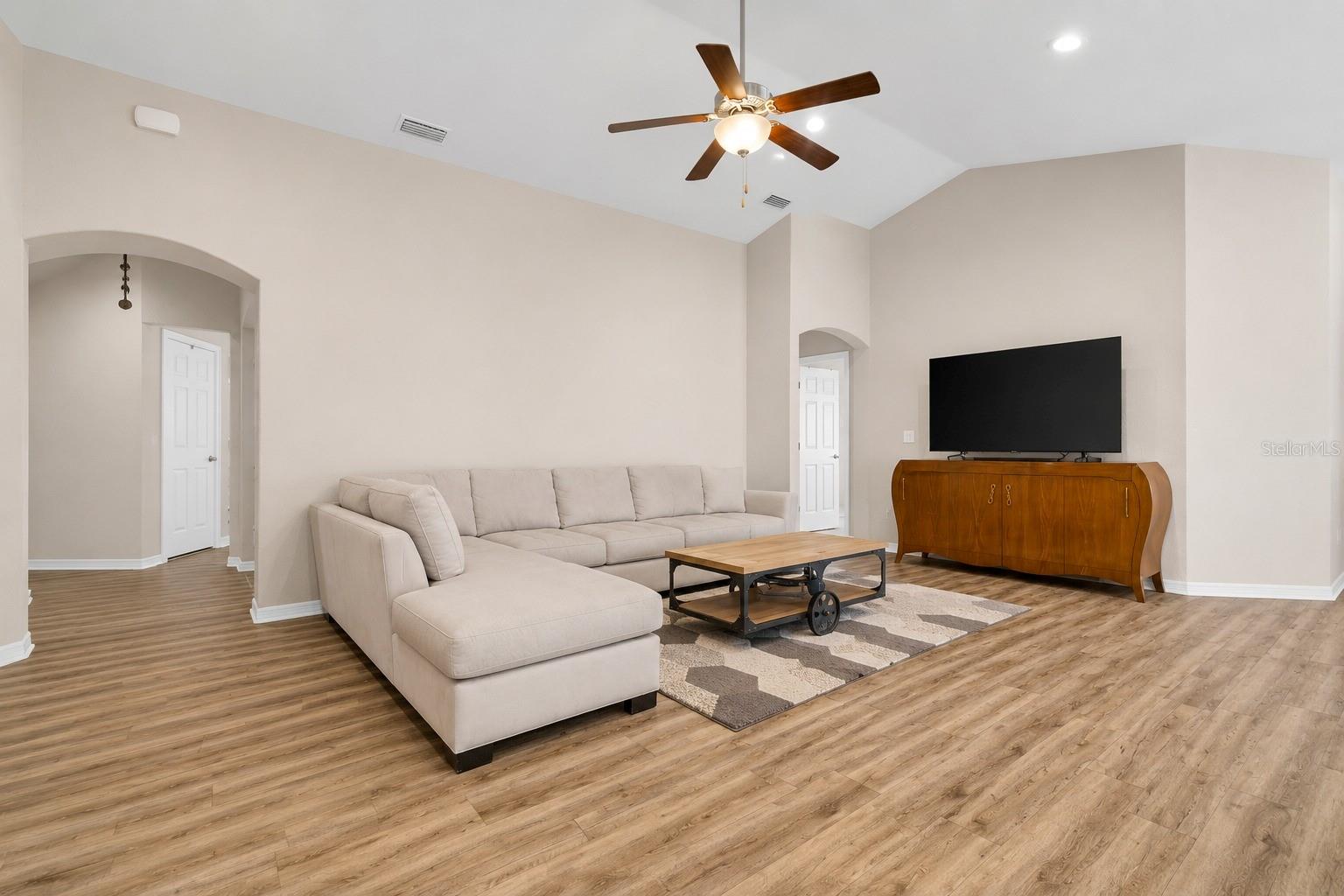 2014 Danes Ct, Lakeland, FL 33810 photo