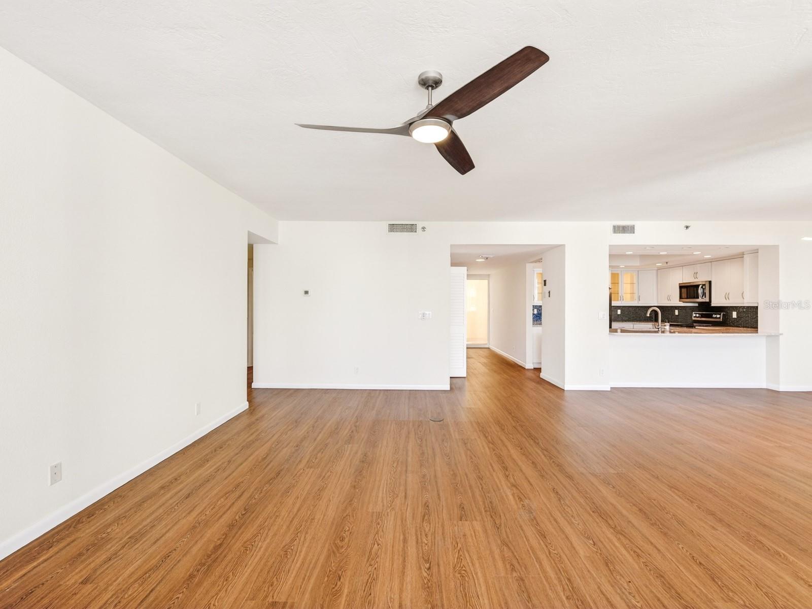 1255 N Gulfstream Ave #1101, Sarasota, FL 34236 photo