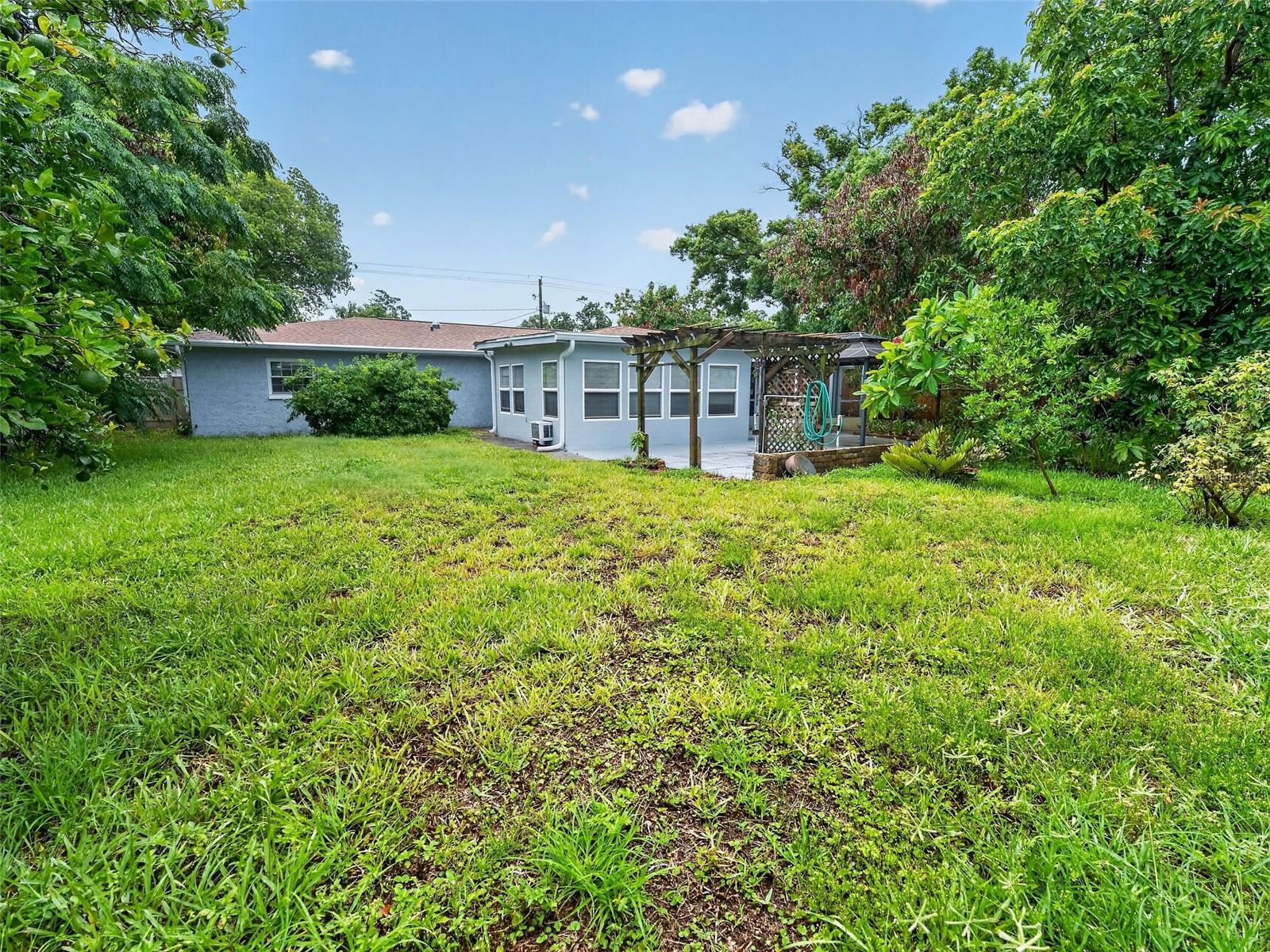 8516 Twin Lake Blvd, Tampa, FL 33614 photo