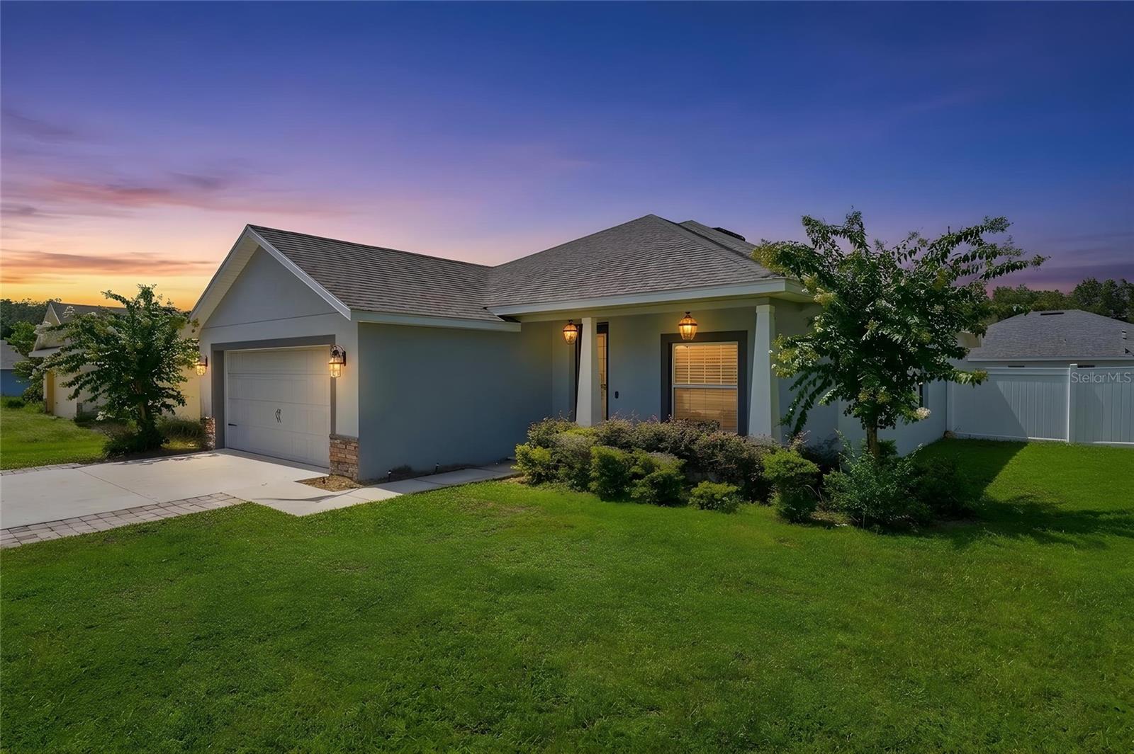 362 Lake St, Umatilla, FL 32784 photo