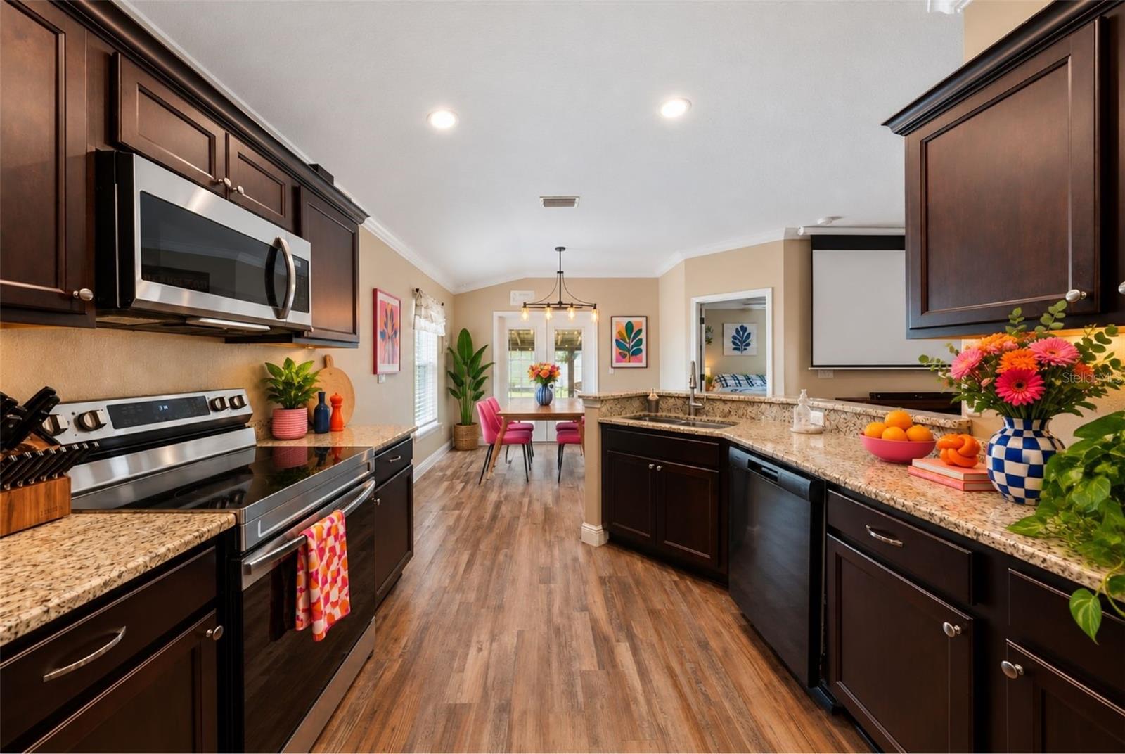 362 Lake St, Umatilla, FL 32784 photo