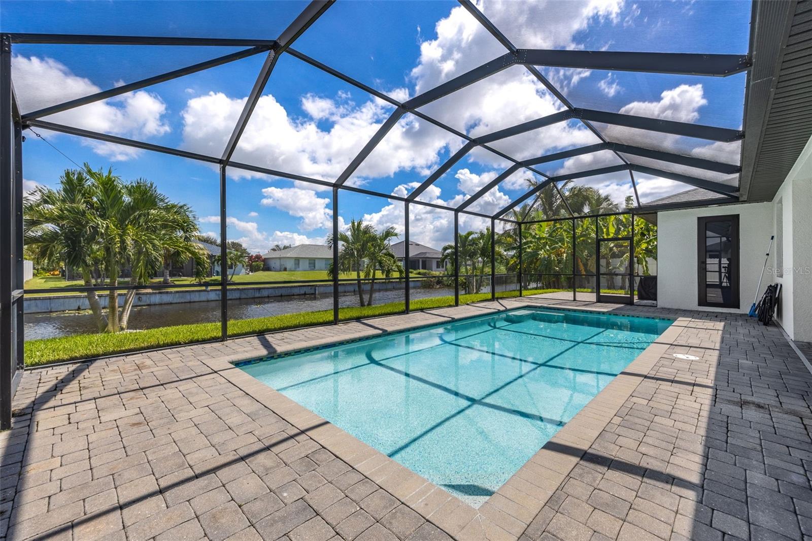 1423 SW 21 Ave, Cape Coral, FL 33991 photo