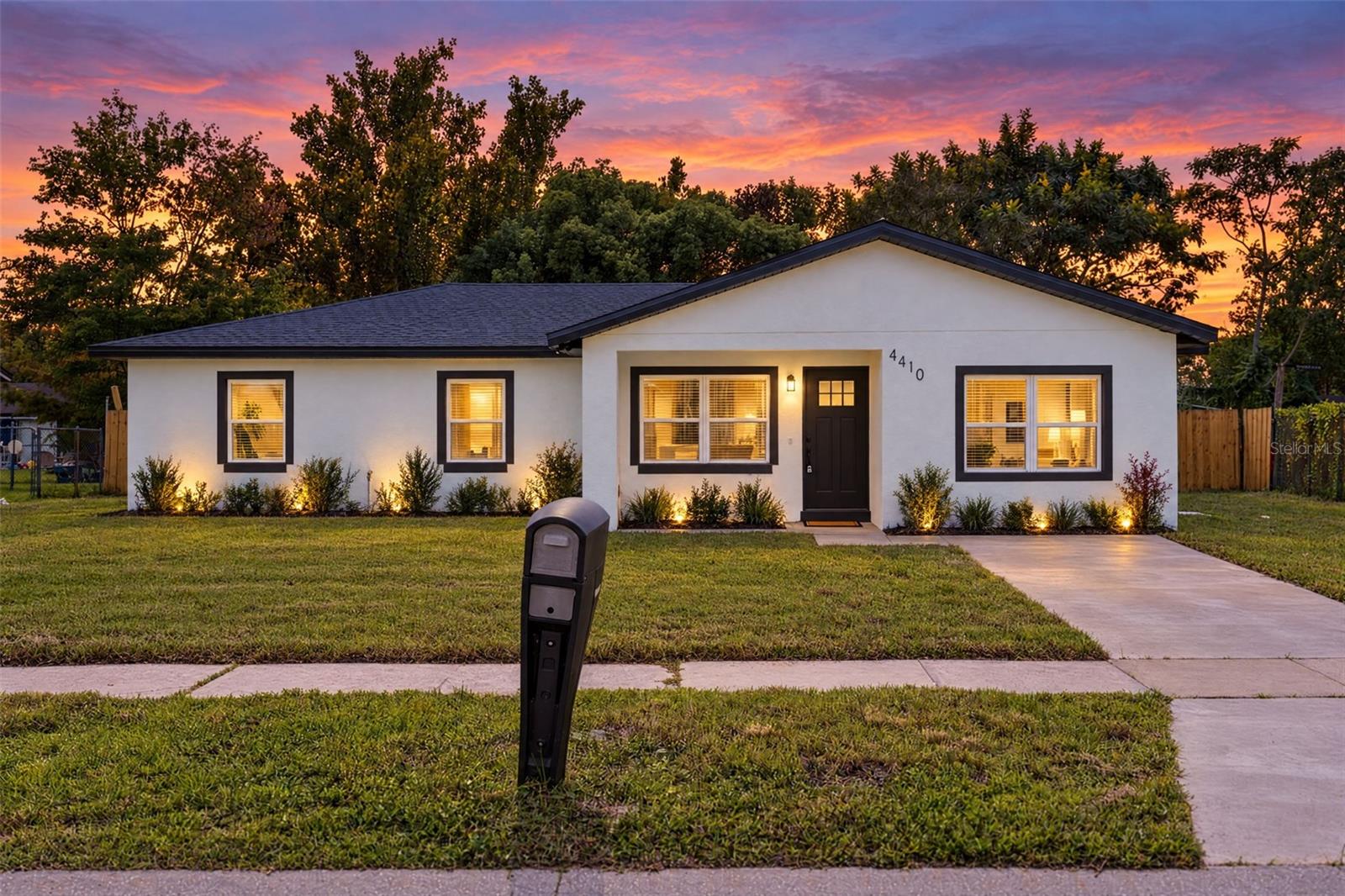 4410 Chateau Rd, Orlando, FL 32808
