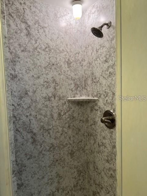 Mobile Home in ELLENTON FL 1111 42ND AVENUE 17.jpg