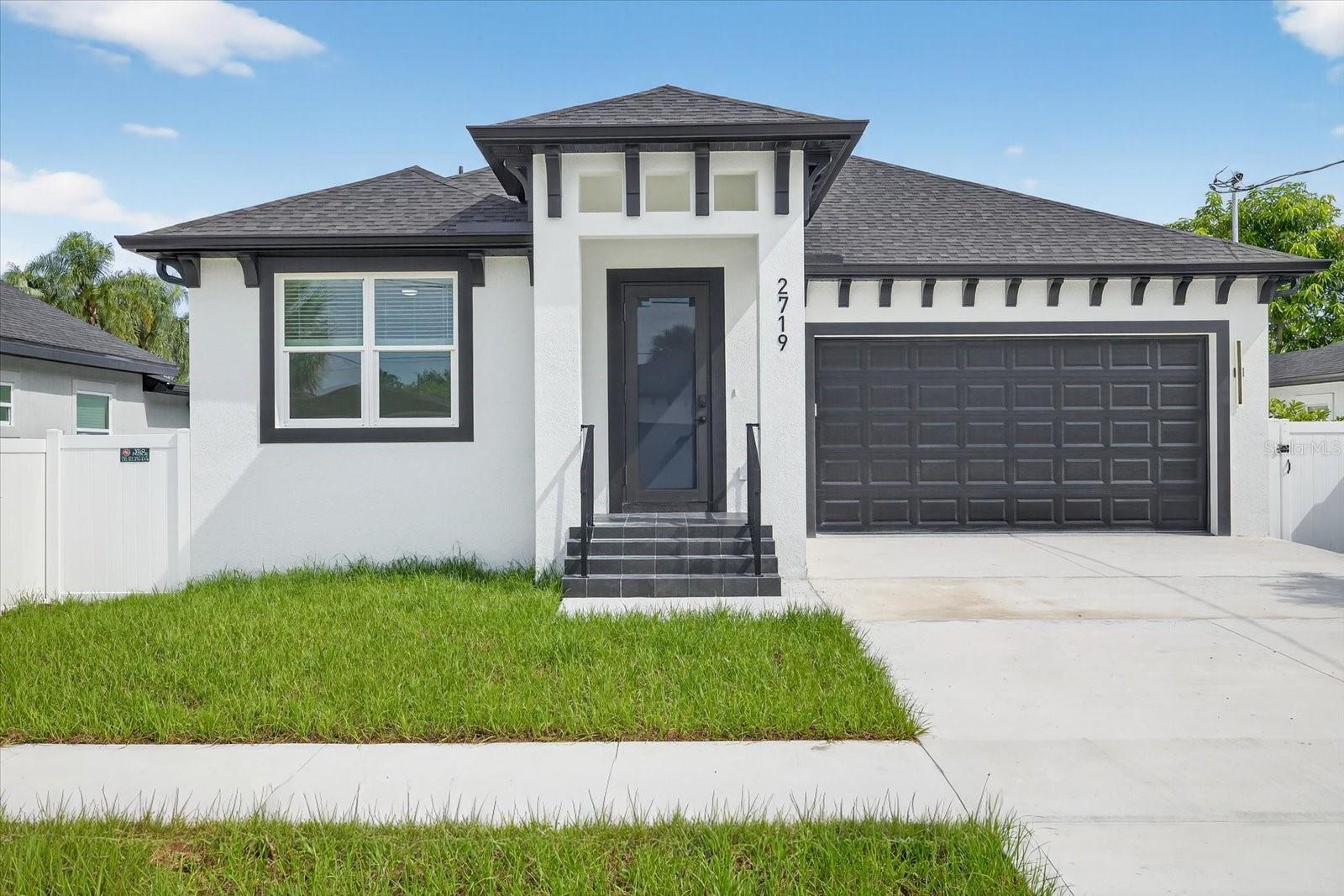 2719 W Saint John St, Tampa, FL 33607 photo